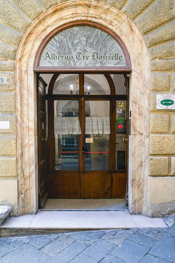 Tre Donzelle * Siena