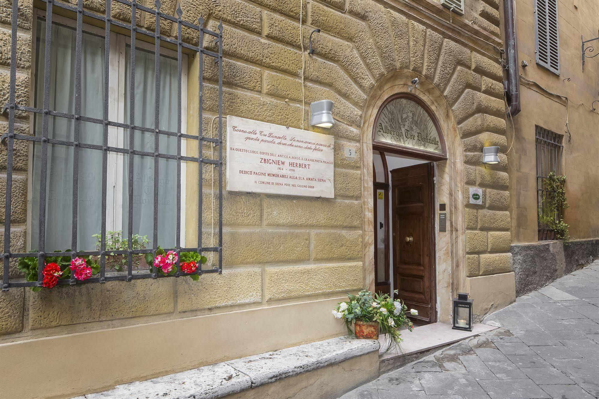 Hotel Tre Donzelle Siena