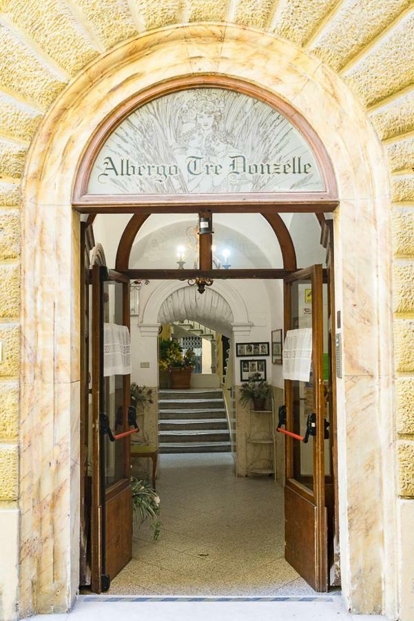 Tre Donzelle Hotel *